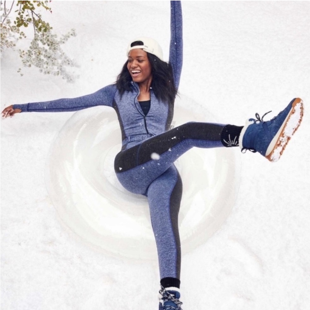 Aerie Offline chillside warm up base layer Lg